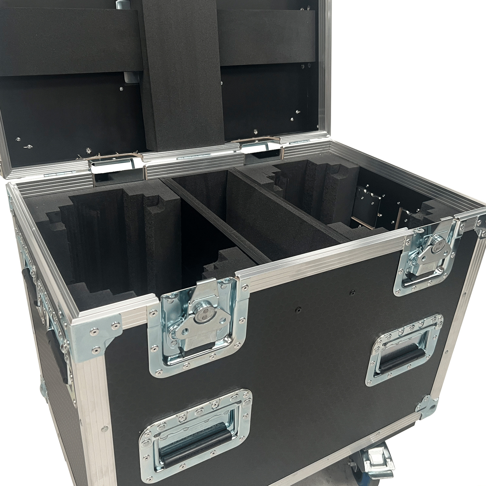 Robe Robin 600 LEDWASH Twin Flightcase